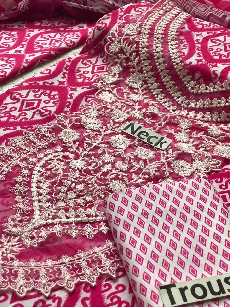 ZAINAB Chottanni lawn