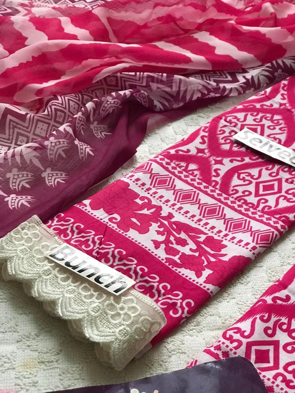 ZAINAB Chottanni lawn